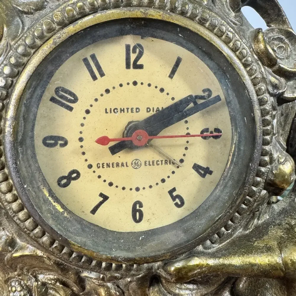 Vintage General Electric GE Art Nouveau Style Lighted Dial Electric Clock